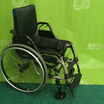 Manual Wheelchair 16x16