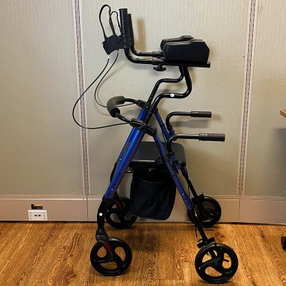 UPRIGHT ROLLATOR