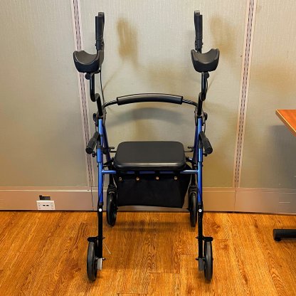 UPRIGHT ROLLATOR
