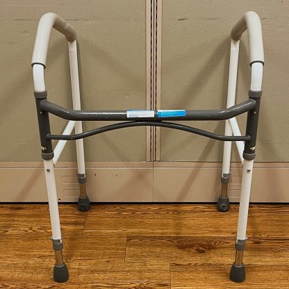TOILET SAFETY FRAME