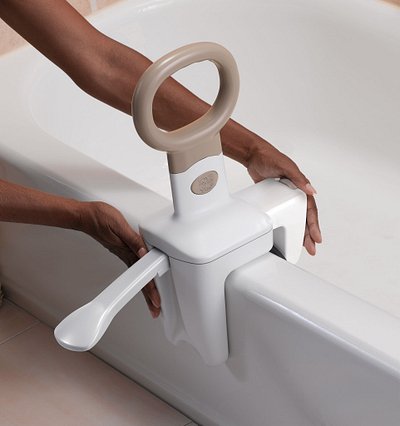 Bathtub Grip in use