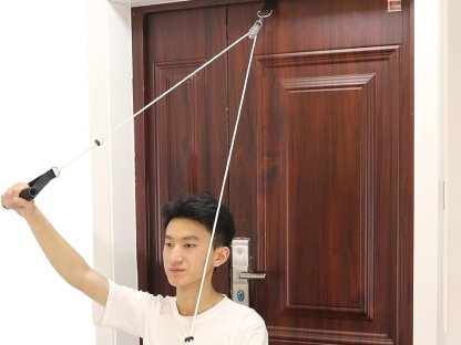 Photo of the device hooked over the door