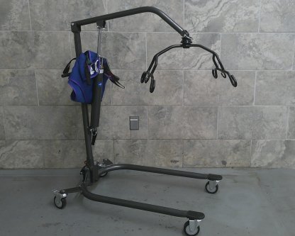 Manual Lift with Sling