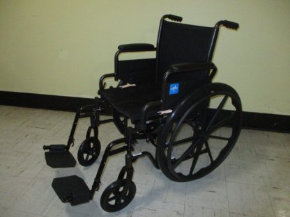 Manual Wheelchair 18"x16"