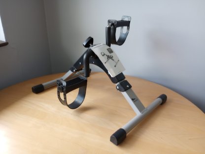 folding under desk pedal machine