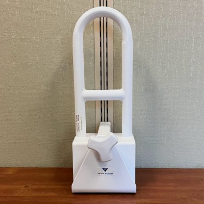 BATHTUB SAFETY BAR