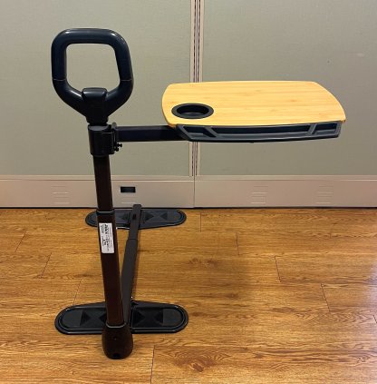 COUCH CANE WITH TABLE