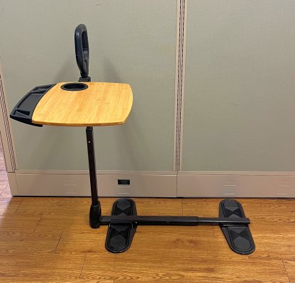 COUCH CANE WITH TABLE