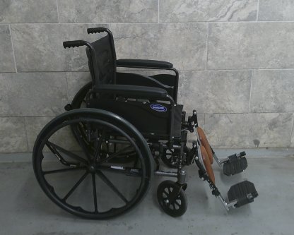 Manual Wheelchair 18x16