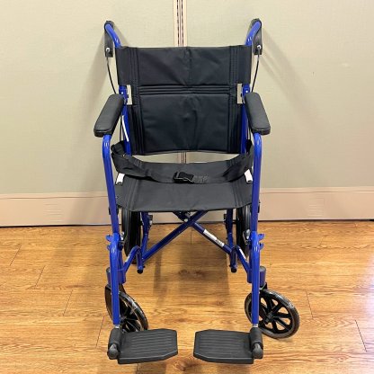 TRANSPORT WHEELCHAIR