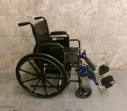 Manual Wheelchair 18x16
