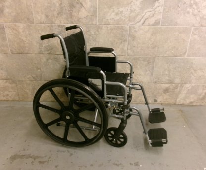 Manual Wheelchair 18x16