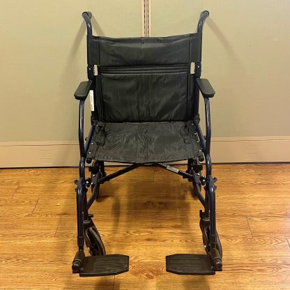 TRANSPORT WHEELCHAIR