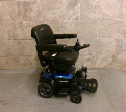Basic Power Wheelchair 18x17