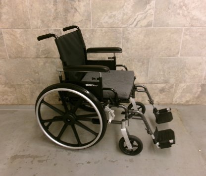 Manual Wheelchair 20x18