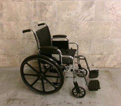Manual Wheelchair 18x16