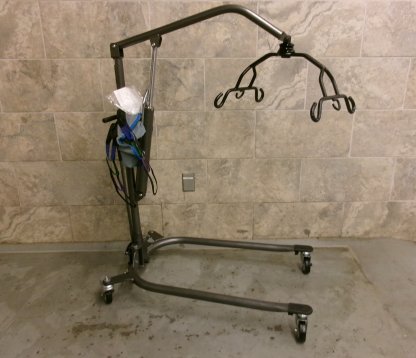 Manual Lift with Sling