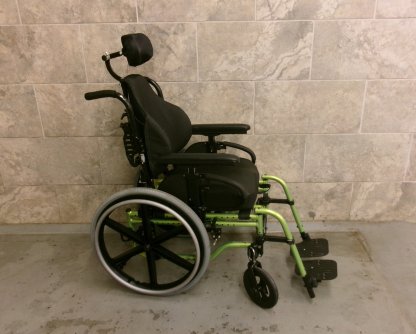 Manual Wheelchair 15x17 - Pediatric