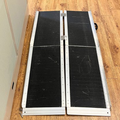PORTABLE RAMP