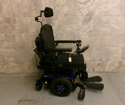 Complex Power Wheelchair 18x22