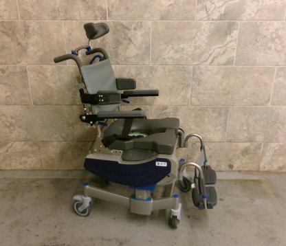 Rolling Shower Chair With Tilt