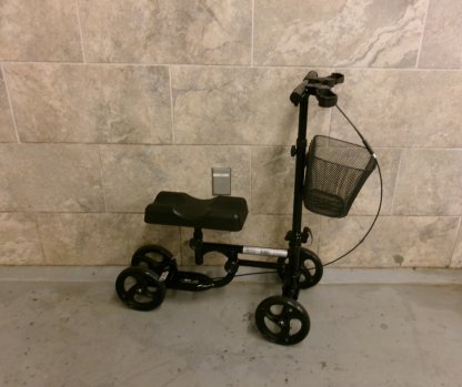 knee walker
