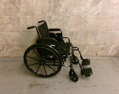 Manual Wheelchair 18x16