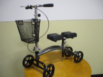 Knee walker