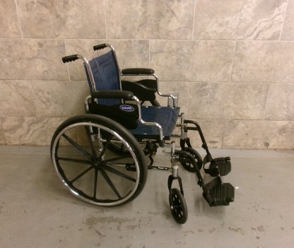 Manual Wheelchair 18x16