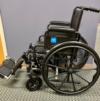 MANUAL WHEELCHAIR