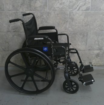 Manual Wheelchair 18x16