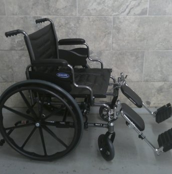 Manual Wheelchair 21x17