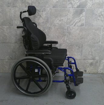 Manual Wheelchair 19x17
