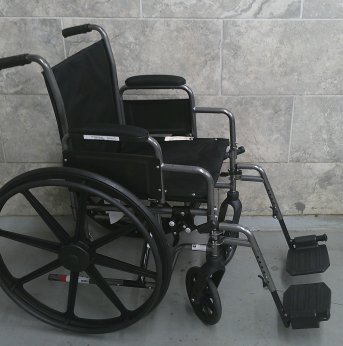 Manual Wheelchair 18x16