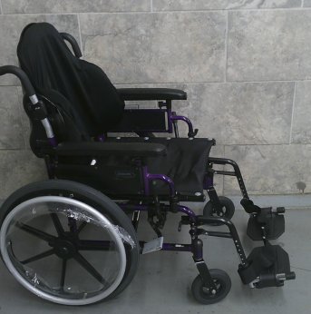 Manual Wheelchair 18x17