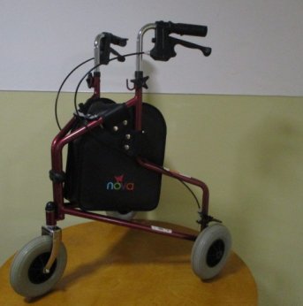 Rollator three wheeled
