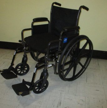 Manual Wheelchair 18"x16"