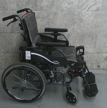 Manual Wheelchair 18x19 with Tilt