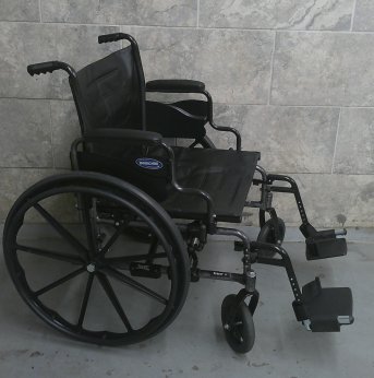 Manual Wheelchair 22x17