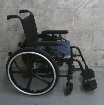 Manual Wheelchair 16x16