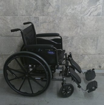Manual Wheelchair 18x16