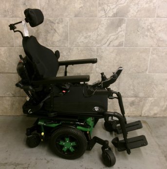 Complex Power Wheelchair 18x22