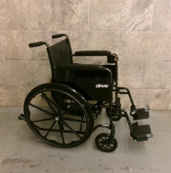 Manual Wheelchair 18x16