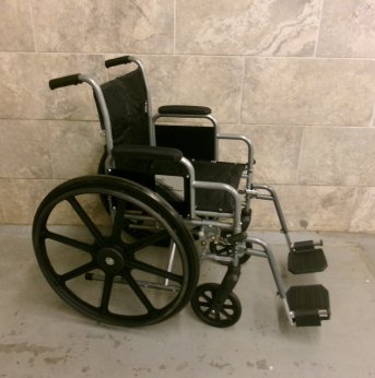Manual Wheelchair 18x16