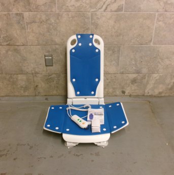 Battery Powered Bath Lift