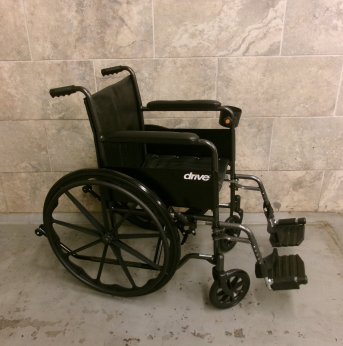 Manual Wheelchair 18x16