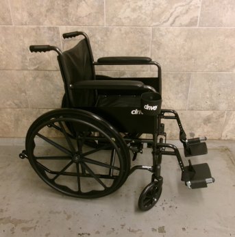 Manual Wheelchair 18x16