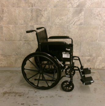 Manual Wheelchair 18x16