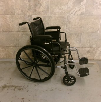 Manual Wheelchair 18x16