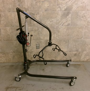 Manual Lift with Sling